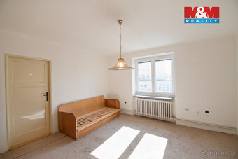 Pronájem bytu 3+1, 70 m², Rožnov pod Radhoštěm, ul.Nám. Míru - 2