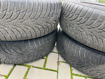 4x plechové disky 5x114 R16, zimní pneu 70% - 2