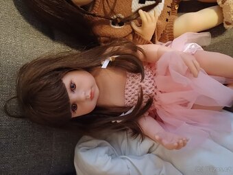 Nové realisticke panenky výška 55,88cm celé vinyl cena 1700k - 2