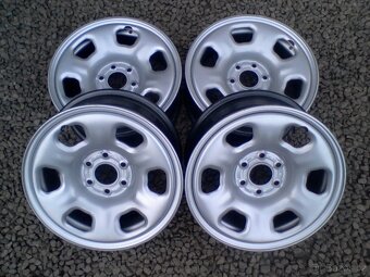 Nové 16 plechové disky Nissan Pathfinder,Navara - 2