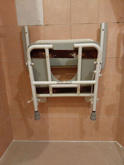 Sklopná sedačka do sprchy - 2