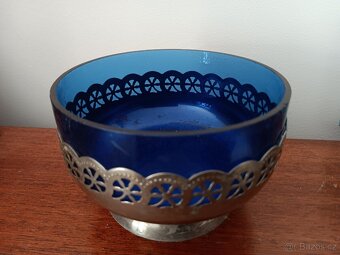 Dóza z modrého skla - 2