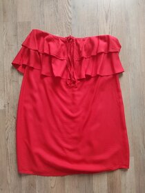 Červené šaty bez ramínek - 2
