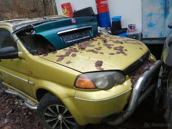 Honda HRV na díly - 2
