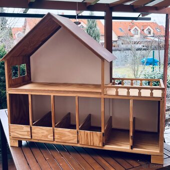 Stáj / domeček pro panenky - 2