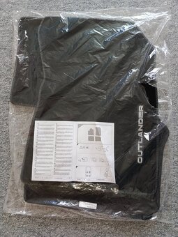 Mitsubishi Outlander koberce - 2