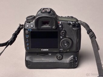 Canon EOS Mark III 5D - 2