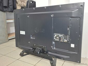 Televizor LG 47LM615S + Ovladač - 2