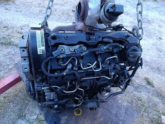 ŠKODA SUPERB 2 MOTOR CFF DÍLY PLATÍ DO SMAZÁNÍ - 2
