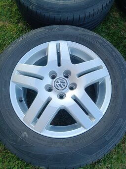 Alu kola VW "15",5×100 včetne pneu 195/65/15 - 2