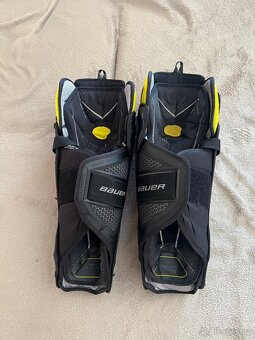 Hokejové holeně Bauer Supreme UltraSonic SR 16” - 2