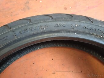 Pirelli Angel ST přední 120/70/17 - 2