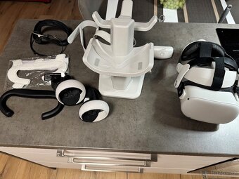 Meta Quest 2 / Oculus Quest 2 256gb + příslušenství - 2