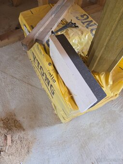 Věncová tvarnice ytong 599x125x249 mm - 2
