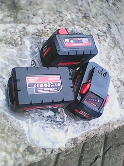Baterie Milwaukee M18 5.5Ah HIGH OUTPUT 1-3 kusy - 2