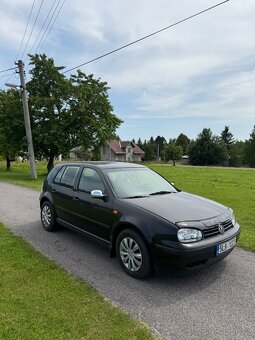 Prodám Volkswagen Golf 4, 1.6 benzín. - 2