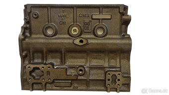 Blok motoru Yanmar 4TNV98 - 2