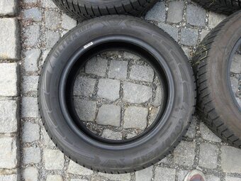 ZIMNÍ PNEU GOOD YEAR ULTRA GRIP SUV 215/60R17 - 2