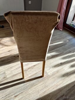 Židle s poškozenou koženkou za odvoz - 2