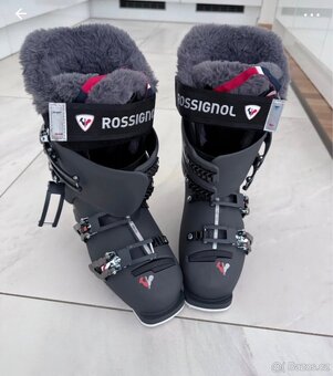 Kompletní výbava na lyže Rossignol - 2