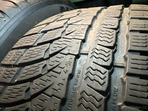 Zimní pneu - 225/40 R19 - 2