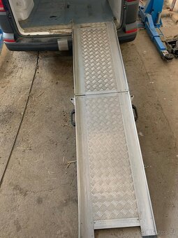 VOLKSWAGEN TRANSPORTER T6/T5 - 2