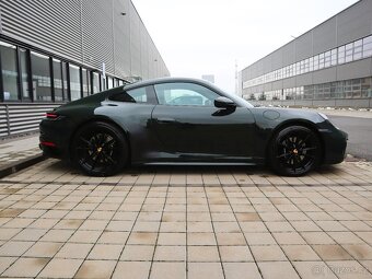 Porsche 911 Carera 4S 3.0i BiTurbo 331 kW Manuál 4x4 rv.2021 - 2