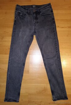 Kalhoty slim, zn.Cropp, vel. 28/32 - 2