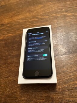 iPhone SE 2022 SE3 - 2