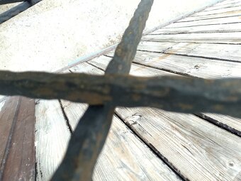 Kované mříže na okna, doprava. - 2