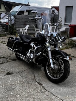 Harley Davidson FLHR Road King - 2