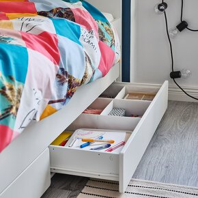 postel s úložným prostorem Ikea - 2