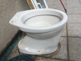 Historické klozety wc Mísy záchody - 2