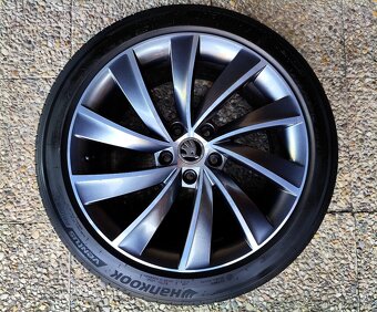 Alu kola originál Škoda Superb III 5x112 R18 Pegasus - 2