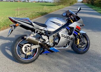 Suzuki GSXR-1000 K3 - 2
