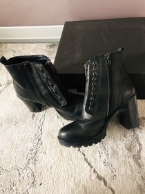 Kozacky boots Loretta vel.38 - 2