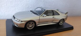 Modely aut 1/24 - NISSAN (Whitebox, Welly) - 2