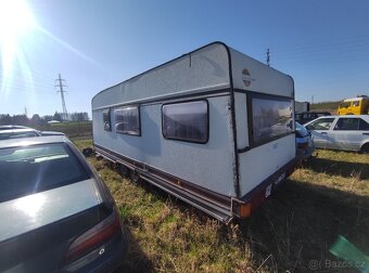 Karavan Burstner s doklady a novou STK - hezky vybavený - 2