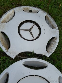Poklice / kryty kol Mercedes w 124/w 210 - 2