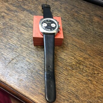 krásné švýcarské hodinky Le Phare - Chronograph 1965s - 2