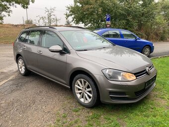 Volkswagen Golf - 2