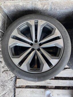 4xalu orig.Audi Q8 s pneu 285/40 r22 - 2