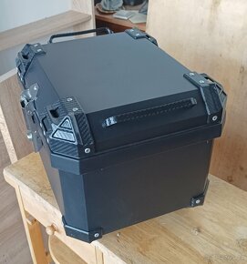 Parádní TOPcase 45 l .. NOVÝ .. včetně montážní sady - 2