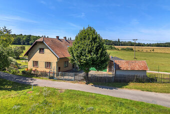 Nabízíme k prodeji rodinný dům, 1283 m2, Podlíšťany - 2