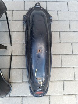 Prodám pěkné blatníky na ČZ 125, 175 a 250 Sport - 2