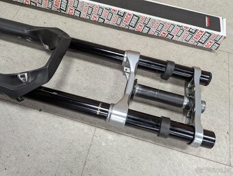 RockShox Boxxer C1, 27.5", 200 mm, Charger 2.1, po repasi - 2