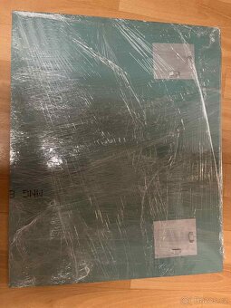 Nástěnné zrcadlo - 2