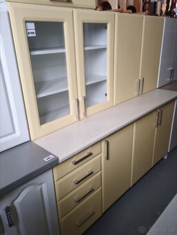 Kuchyně vanilka žlutá - 2