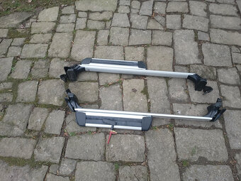 Příčníky a nosiče na lyže na škoda Octavia 2 liftback - 2