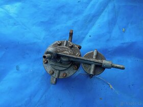 Škoda 120 palivová pumpa funkční - 2